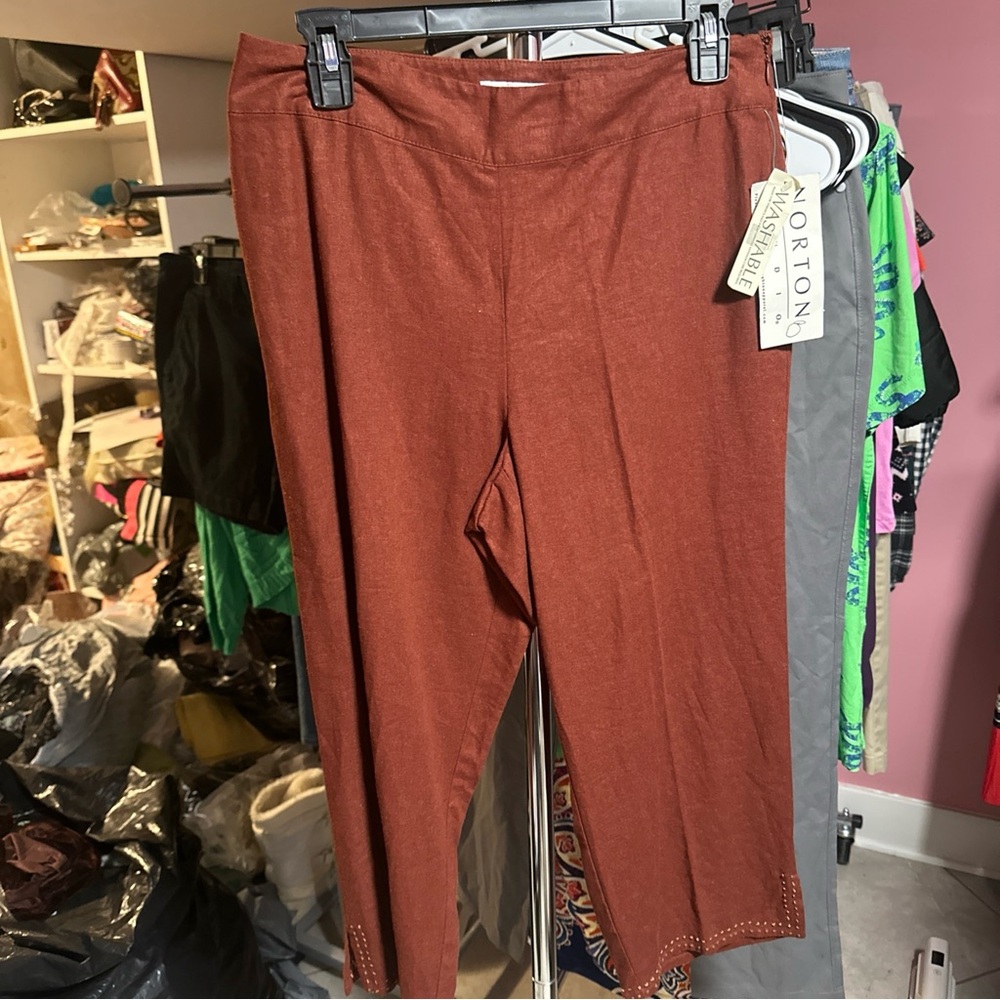 Norton McNorton Rust Stretch Capris